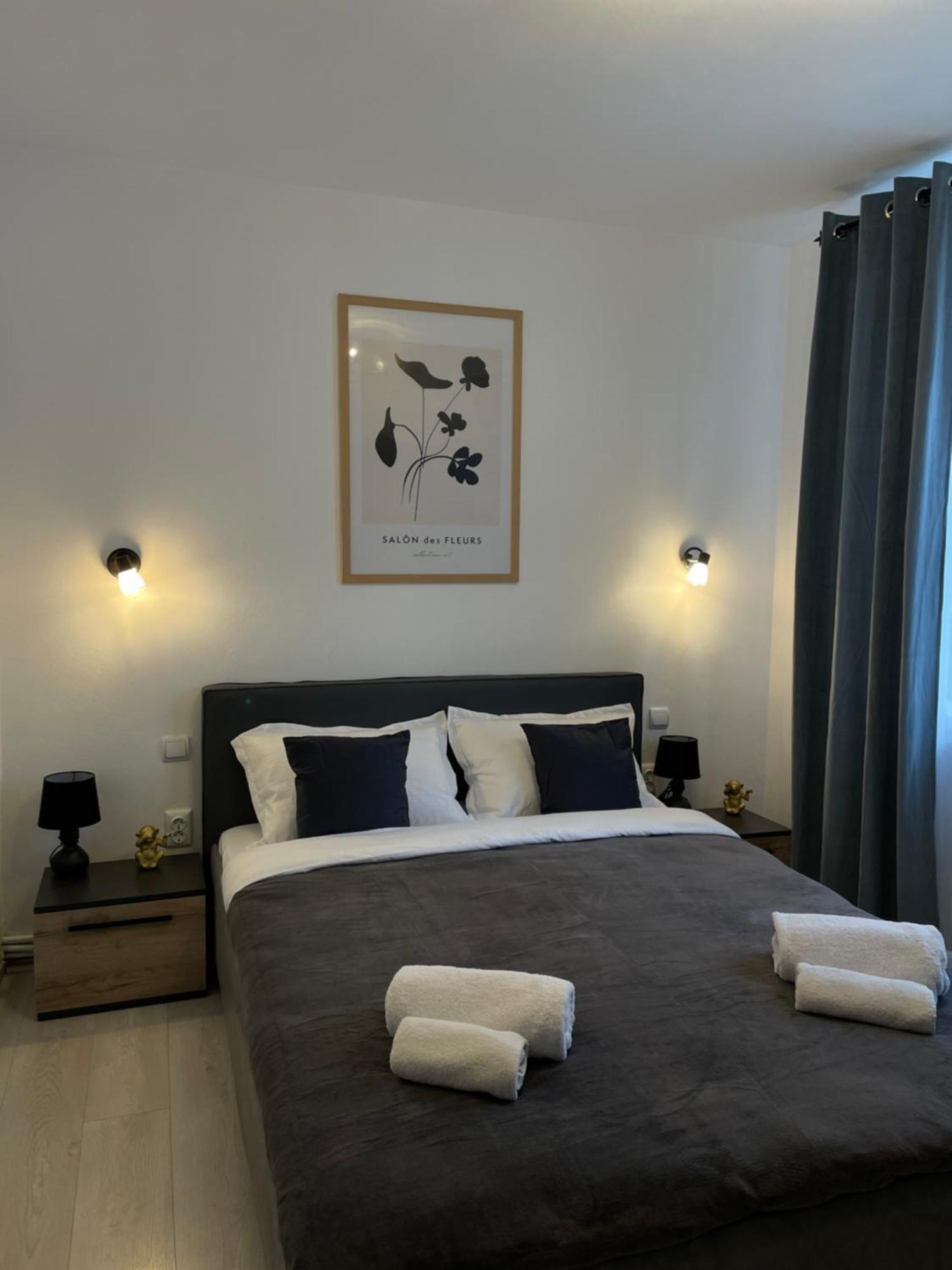 Cozy Sfanta Vineri